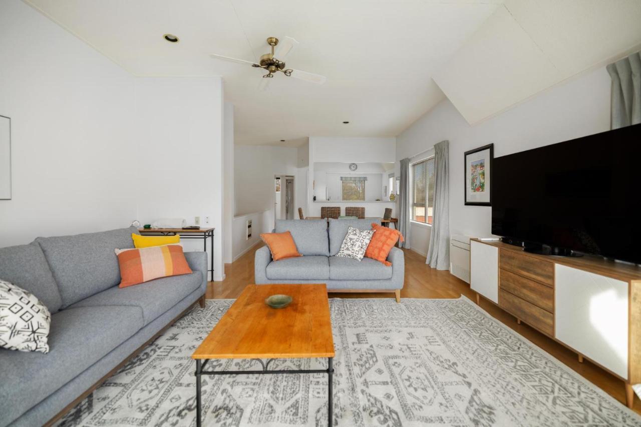 Ferienwohnung Charming Views Wanaka Exterior foto